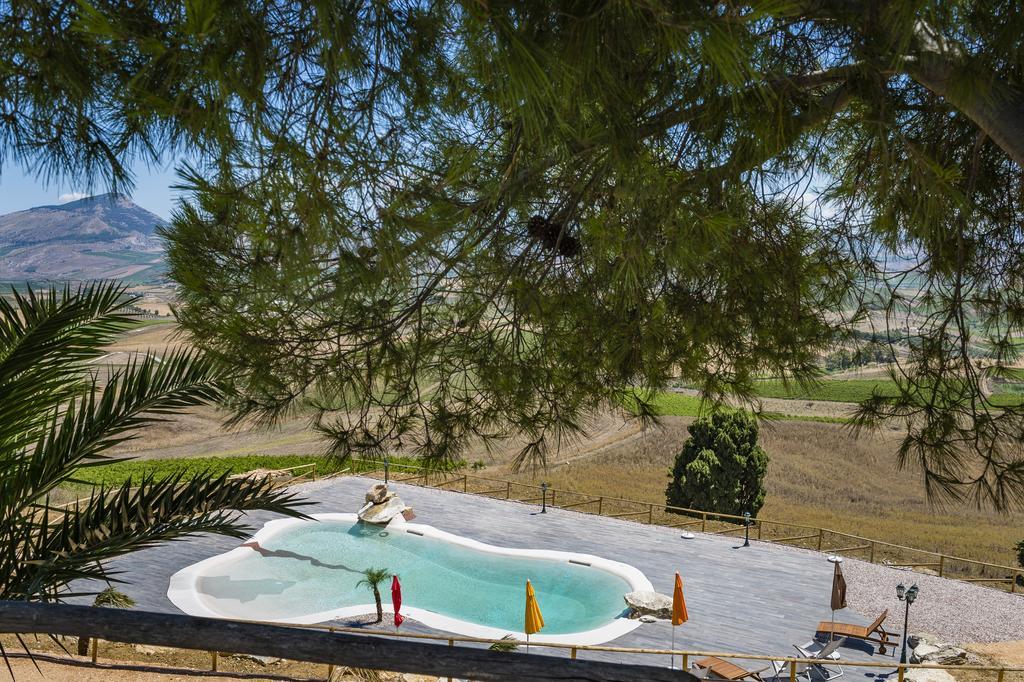 Villa Agriturismo Antichi Granai Calatafimi Exterior foto